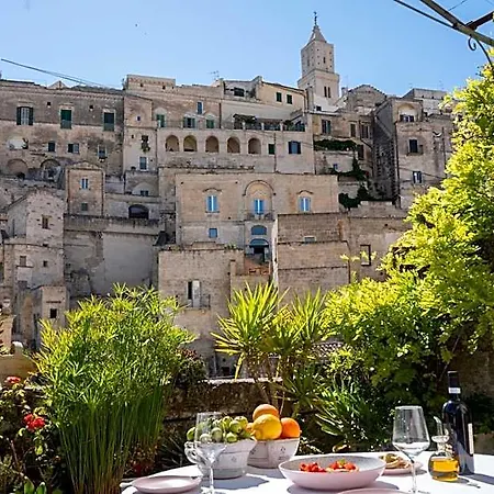 Apartment Da Ida - Cento Storico - Sassi