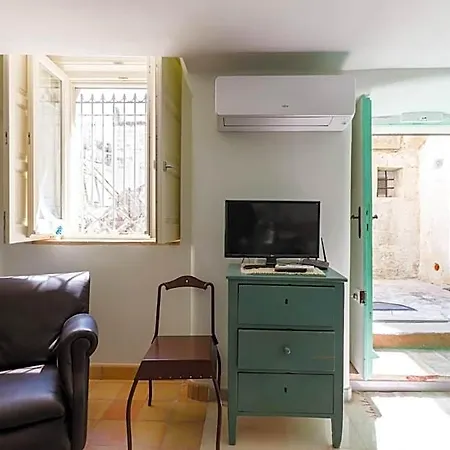 Da Ida - Cento Storico - Sassi Apartment *