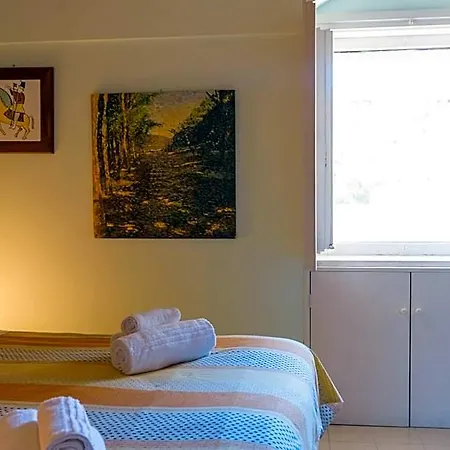 Apartment Da Ida - Cento Storico - Sassi *